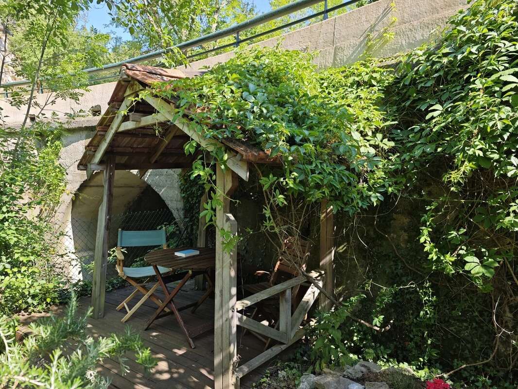 Maison à CAUDIES-DE-FENOUILLEDES