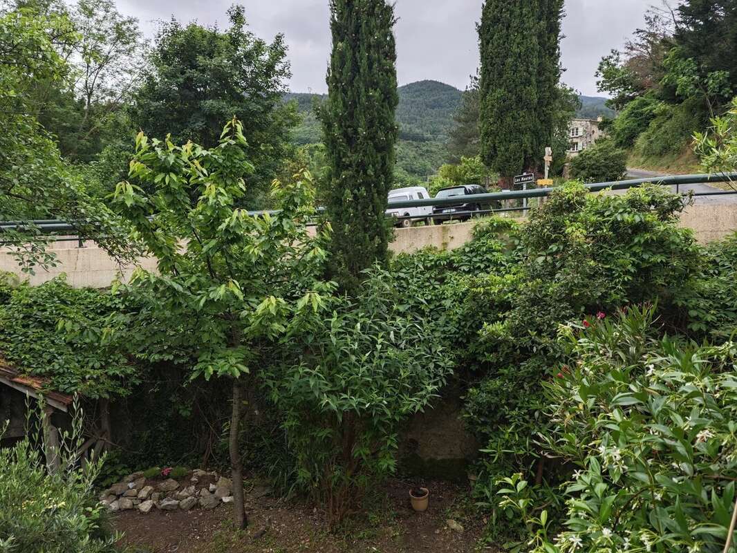 Maison à CAUDIES-DE-FENOUILLEDES