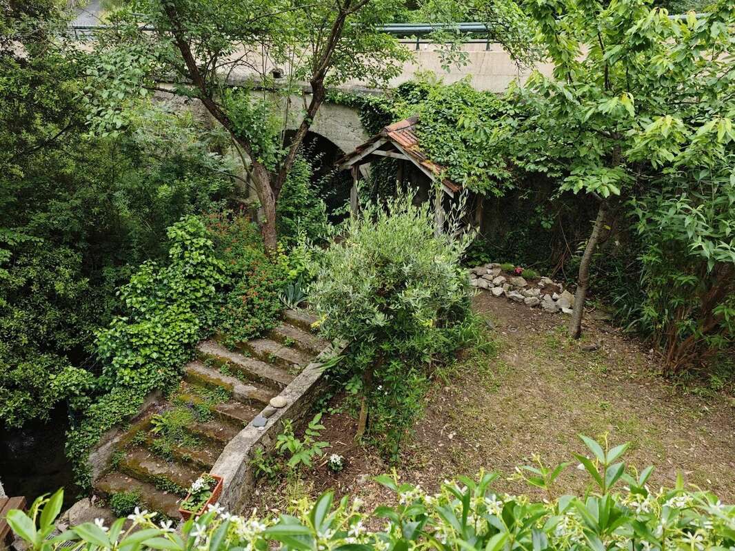 Maison à CAUDIES-DE-FENOUILLEDES