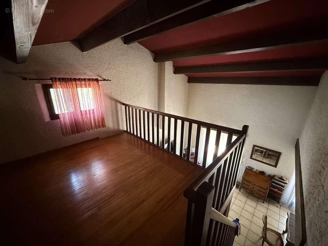 Maison à MONTELIMAR