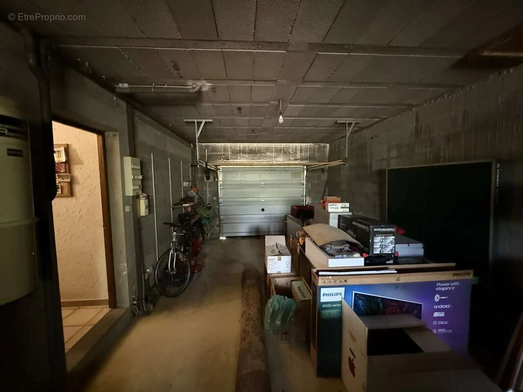 Maison à MONTELIMAR