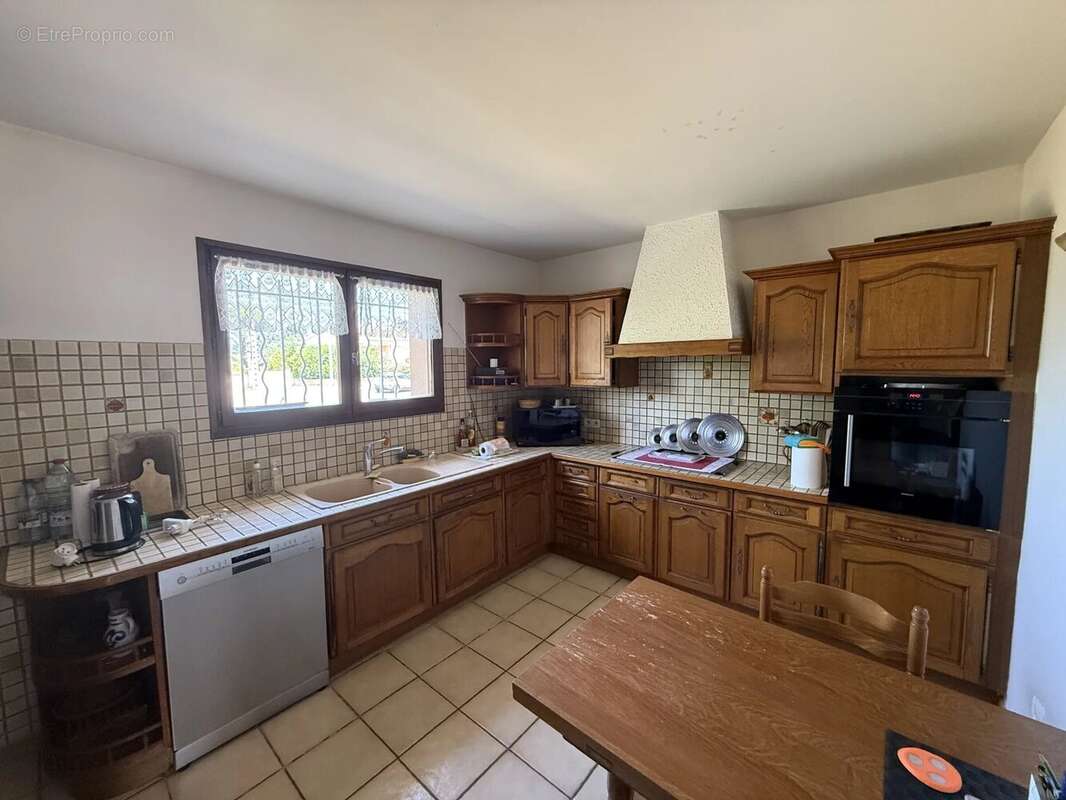 Maison à MONTELIMAR