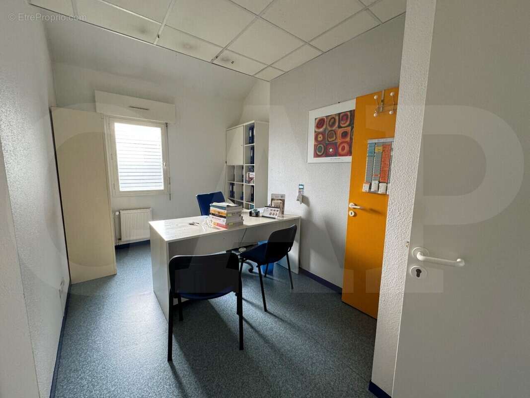 Commerce à CHARTRES-DE-BRETAGNE