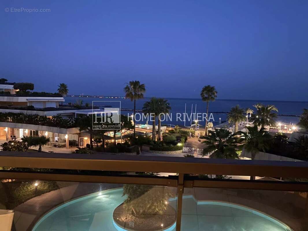 Appartement à SAINT-LAURENT-DU-VAR