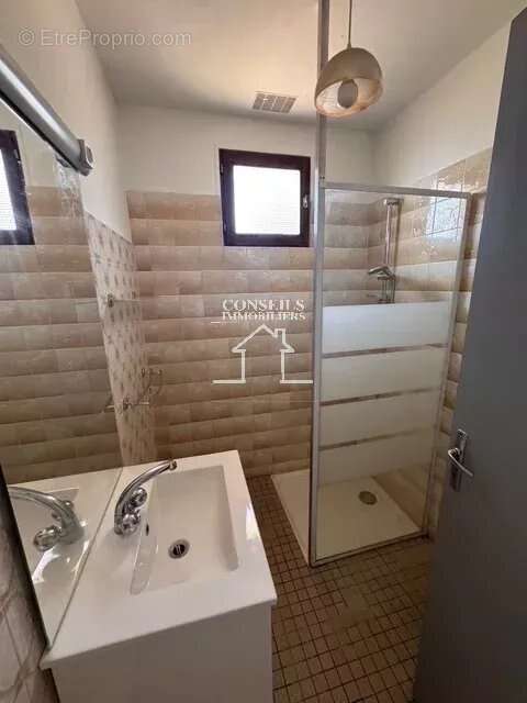 Maison à SAINT-JULIEN-DU-SAULT