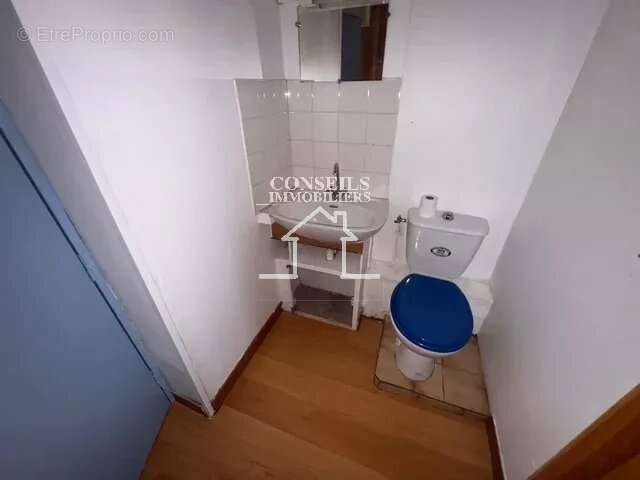 Maison à SAINT-JULIEN-DU-SAULT