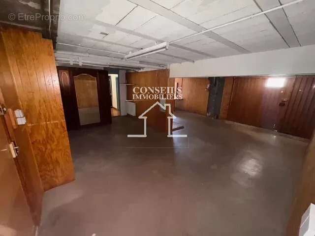 Maison à SAINT-JULIEN-DU-SAULT