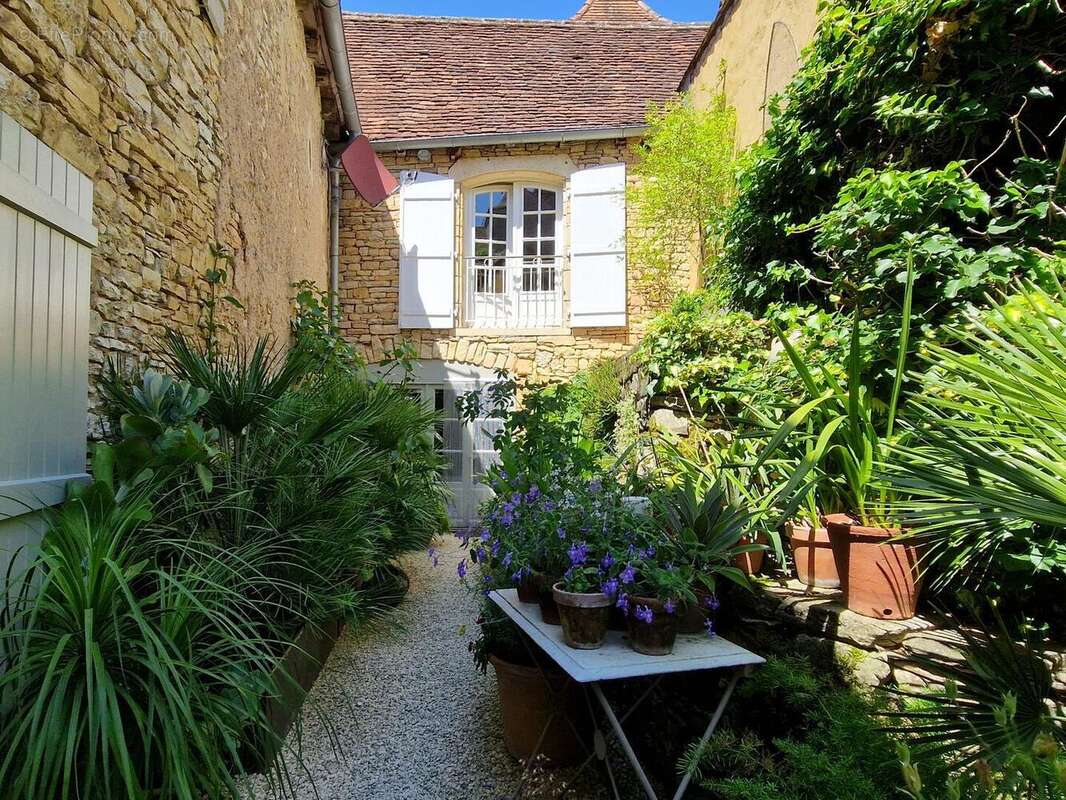 20250617153813 - Maison à THEDIRAC