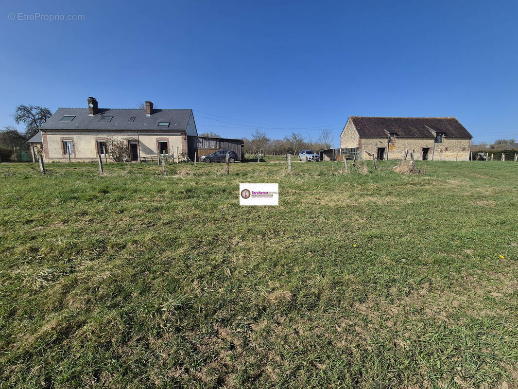 Maison à SAINTE-GAUBURGE-SAINTE-COLOMBE