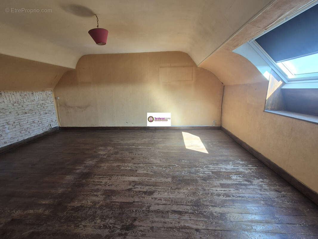 Maison à SAINTE-GAUBURGE-SAINTE-COLOMBE