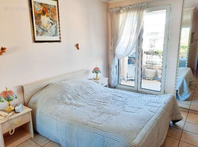 Appartement à LE CANNET