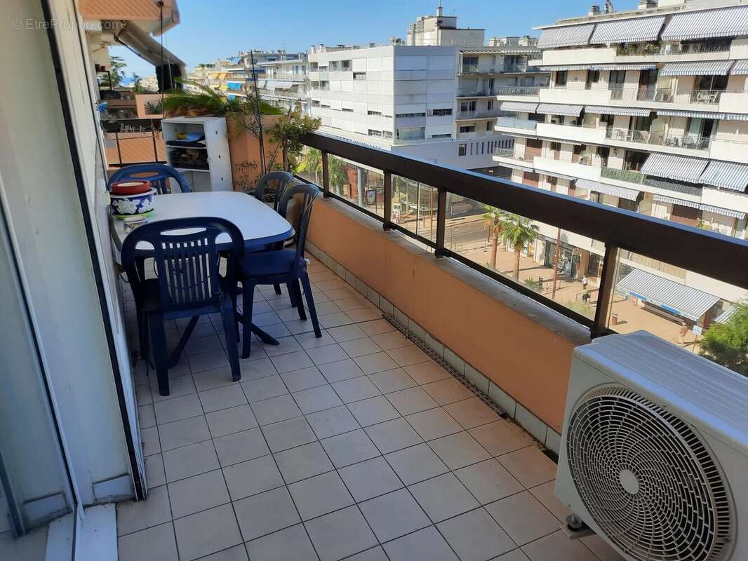 Appartement à LE CANNET