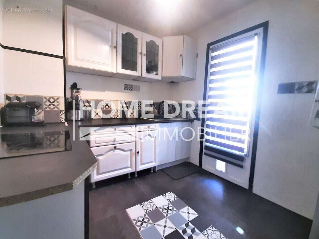 Appartement à SIX-FOURS-LES-PLAGES