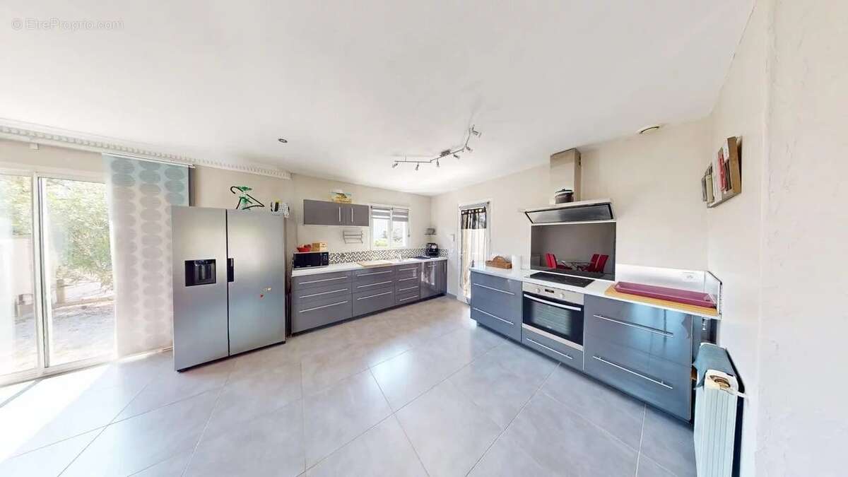 Maison à PORT-SAINT-LOUIS-DU-RHONE