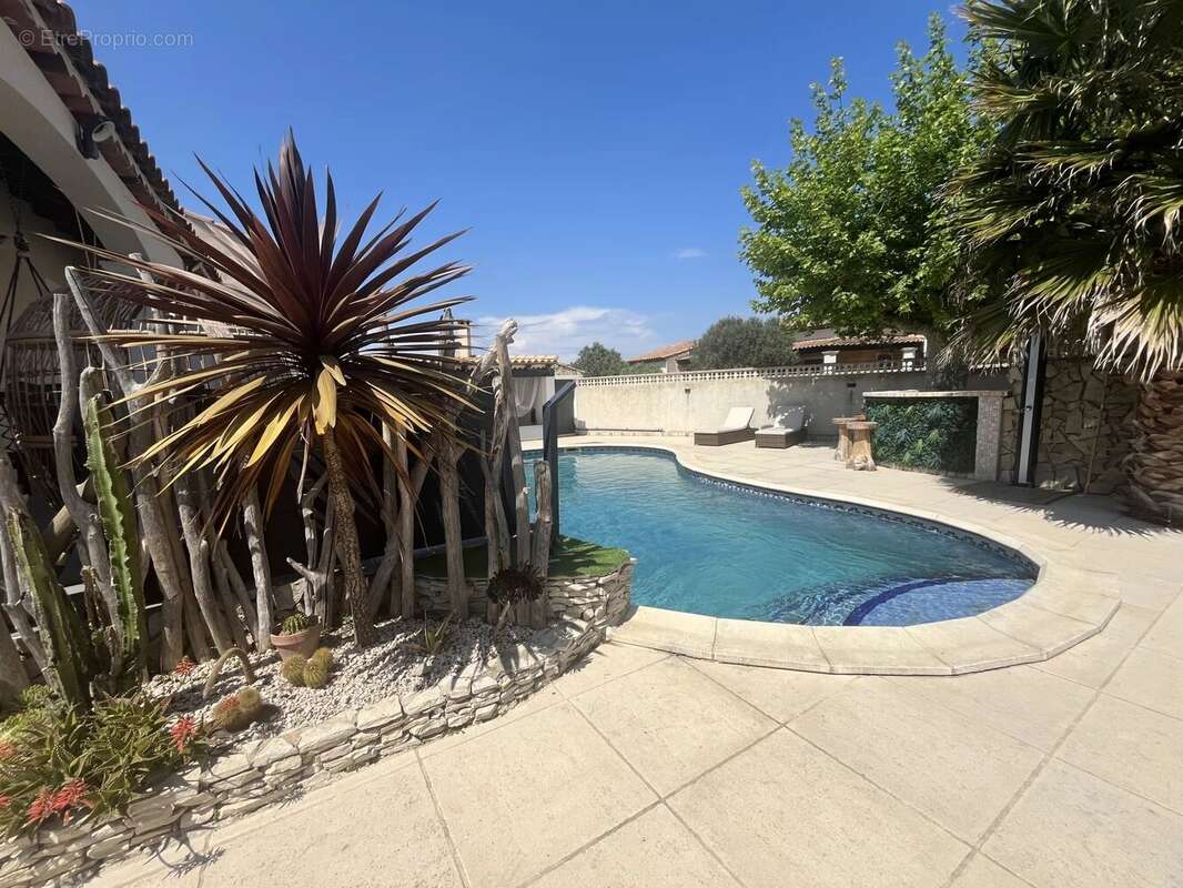 Maison à PORT-SAINT-LOUIS-DU-RHONE