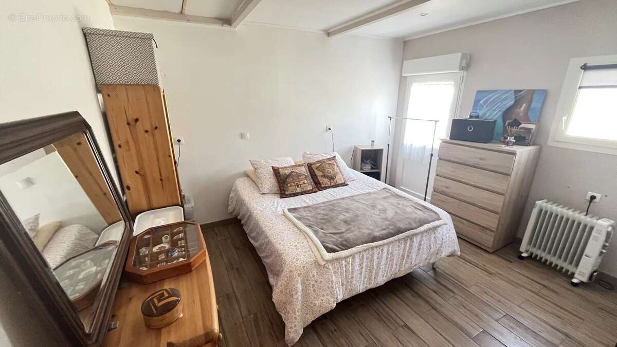 Maison à PORT-SAINT-LOUIS-DU-RHONE