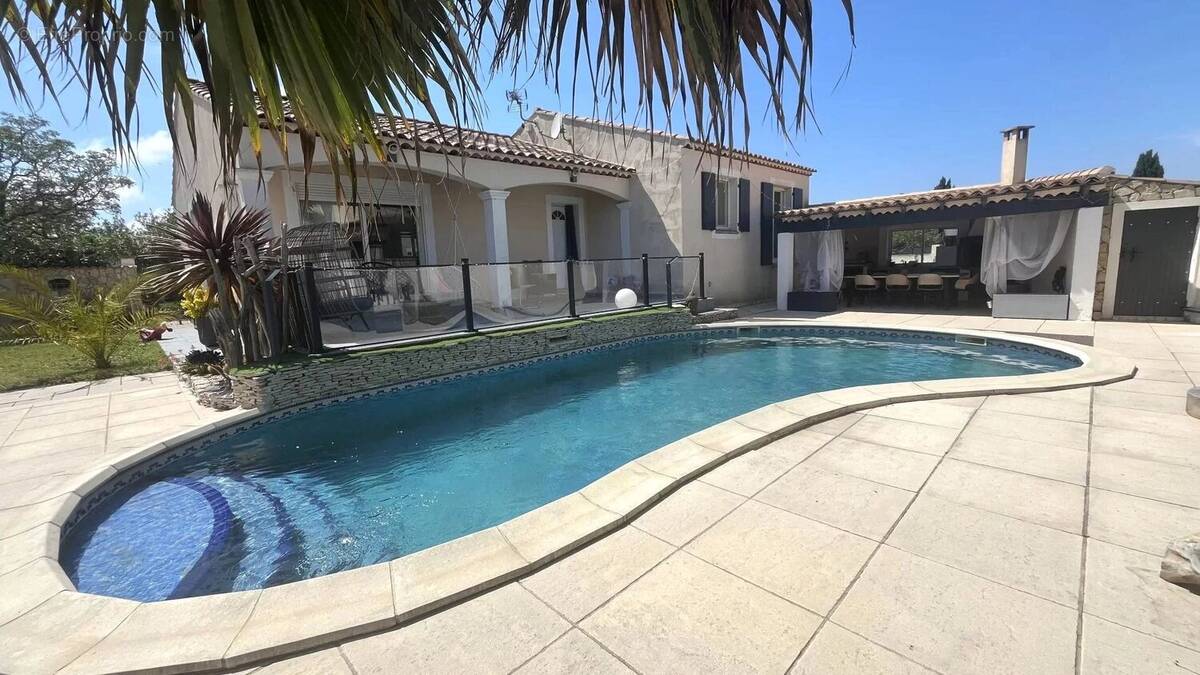 Maison à PORT-SAINT-LOUIS-DU-RHONE