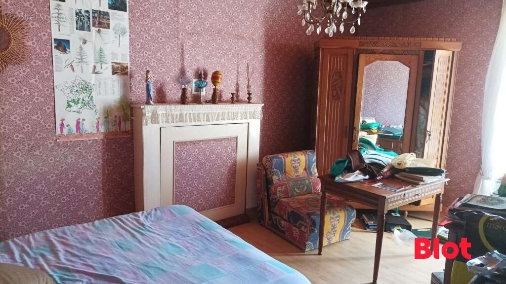 Maison à SAINT-SULPICE-LA-FORET