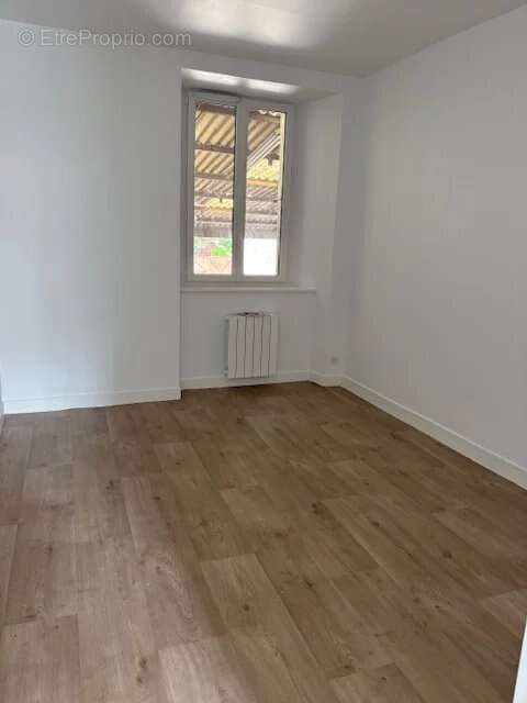 Appartement à SAINT-VICTURNIEN