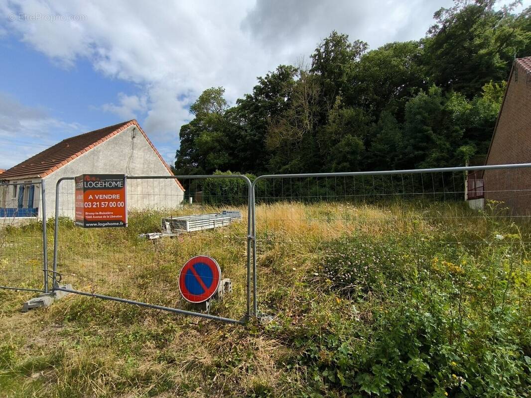 Terrain à BRUAY-LA-BUISSIERE