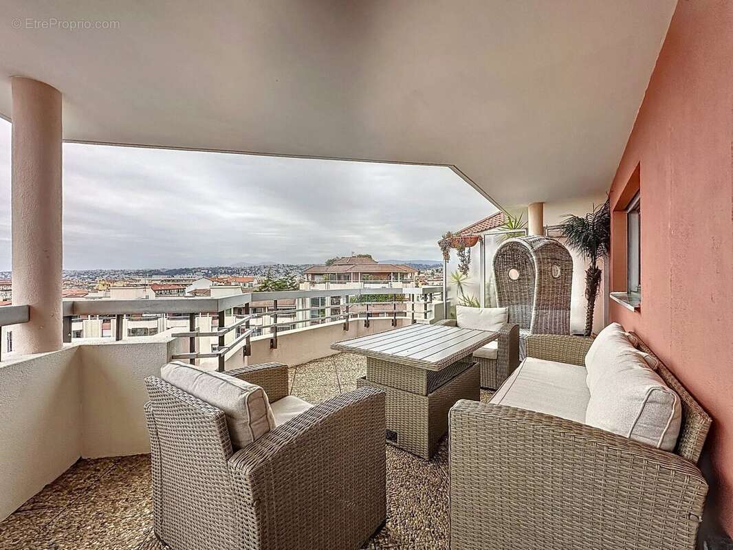 Appartement à NICE