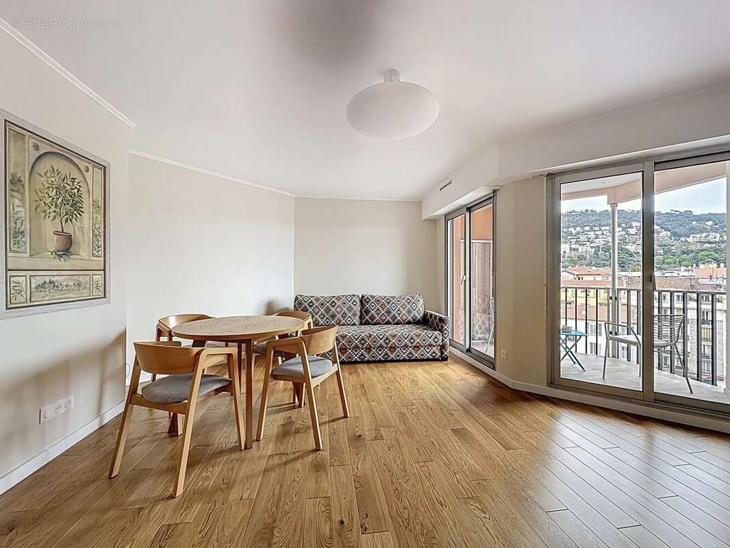 Appartement à NICE