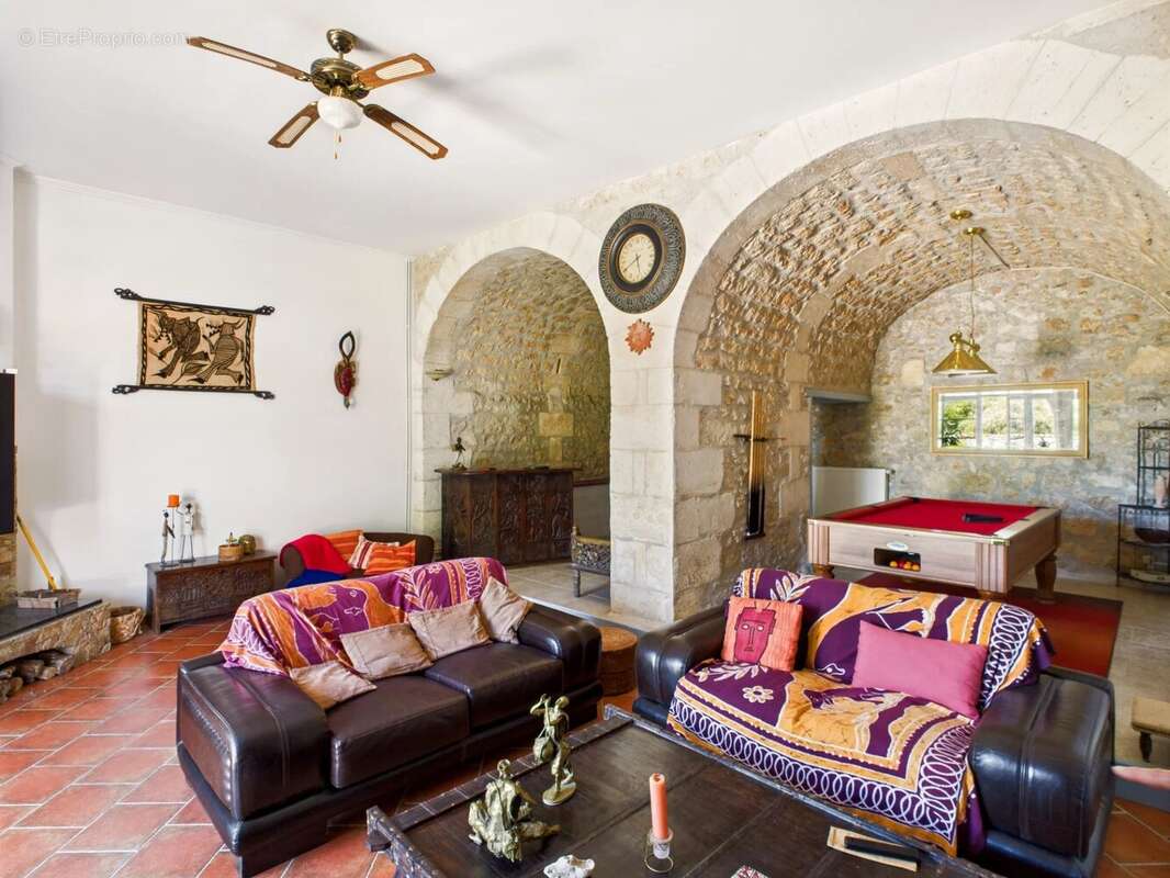Maison à VOUZAN