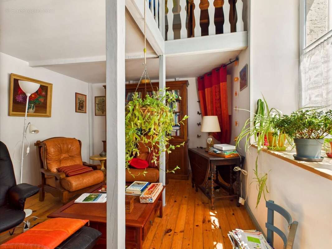 Maison à VOUZAN
