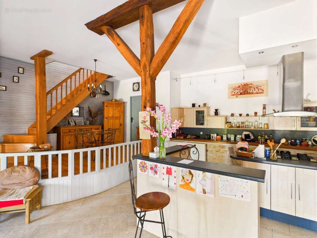 Maison à VOUZAN