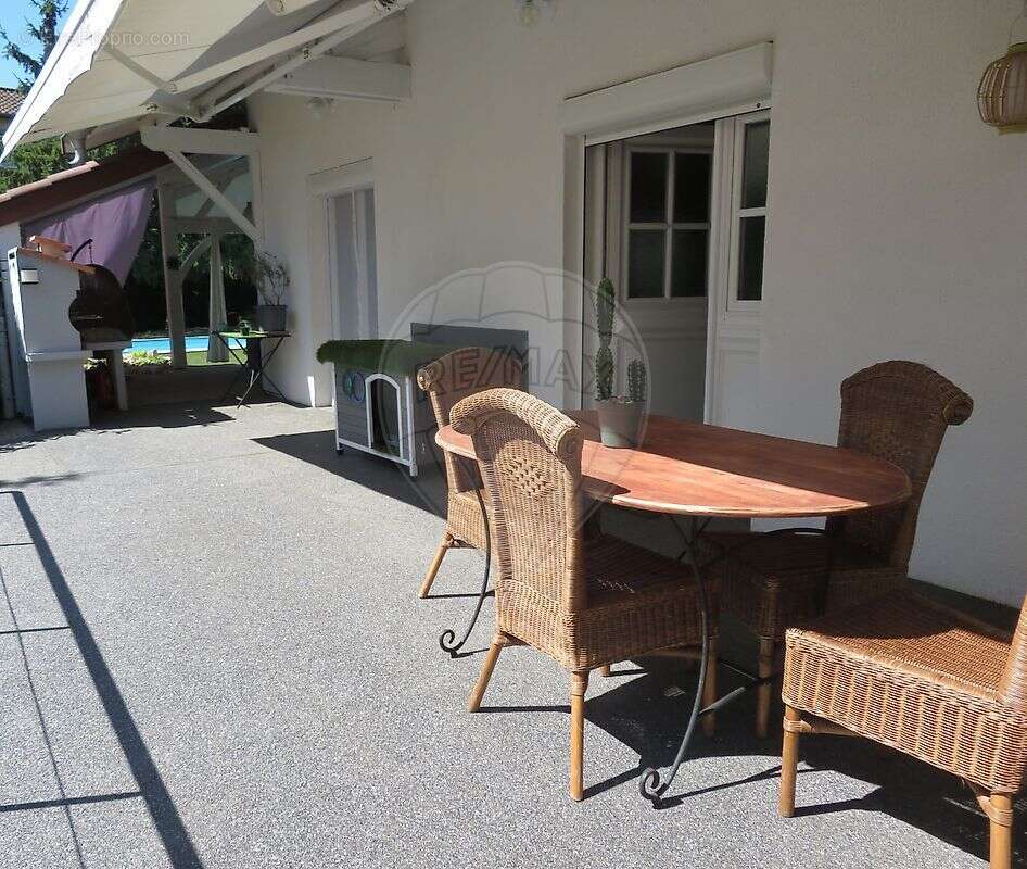 Maison à SAINT-GEORGES-DE-RENEINS