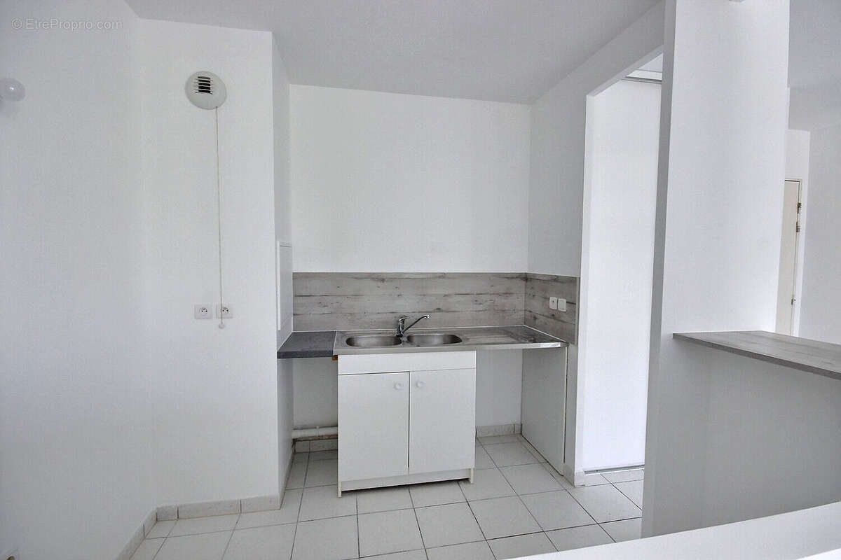 Appartement à FRESNES