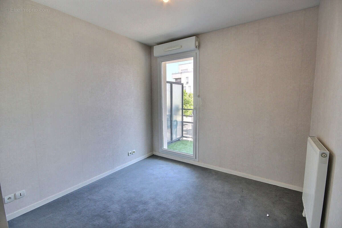 Appartement à FRESNES