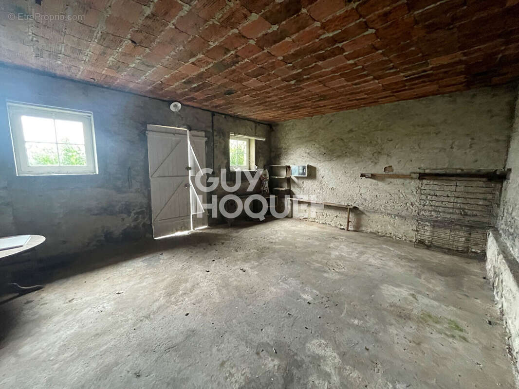 Maison à SAINT-PATRICE-DE-CLAIDS