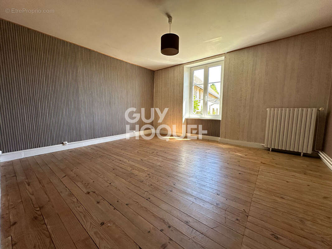 Maison à SAINT-PATRICE-DE-CLAIDS