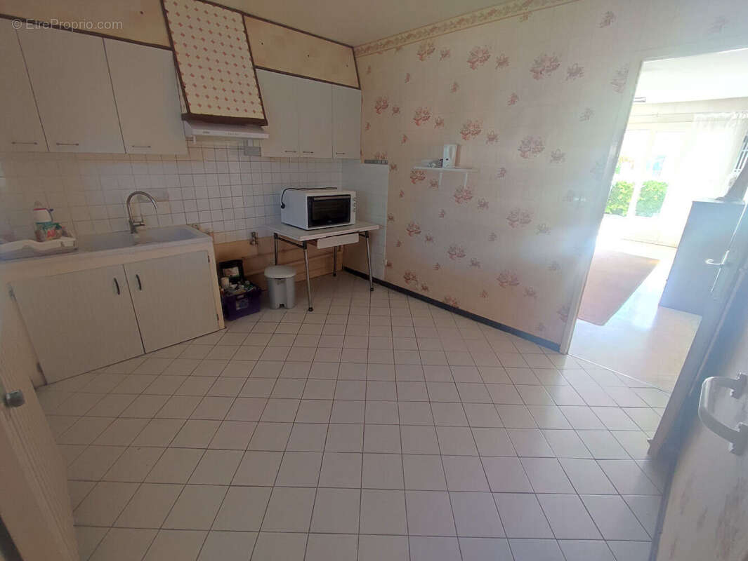 Maison à SAINT-JEAN-DE-BRAYE