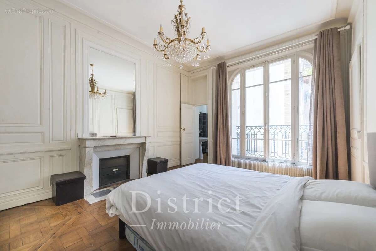 Appartement à PARIS-4E