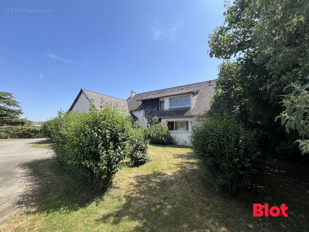 Maison à SION-LES-MINES