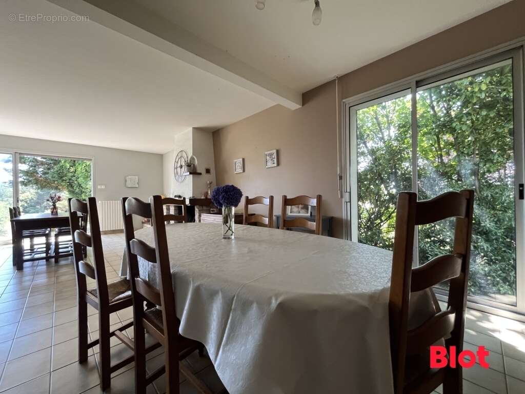 Maison à SION-LES-MINES