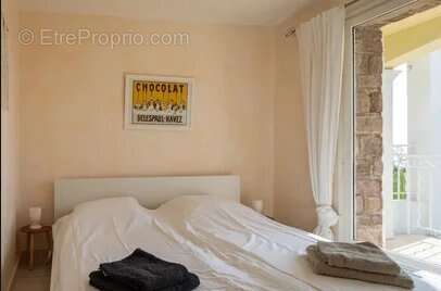 Maison à ROQUEBRUNE-SUR-ARGENS