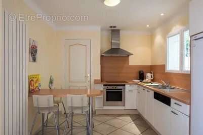 Maison à ROQUEBRUNE-SUR-ARGENS