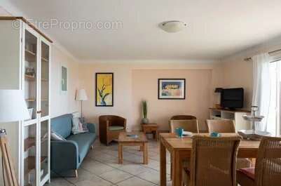 Maison à ROQUEBRUNE-SUR-ARGENS