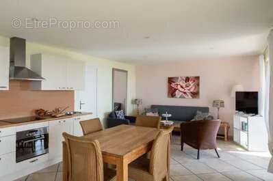 Maison à ROQUEBRUNE-SUR-ARGENS