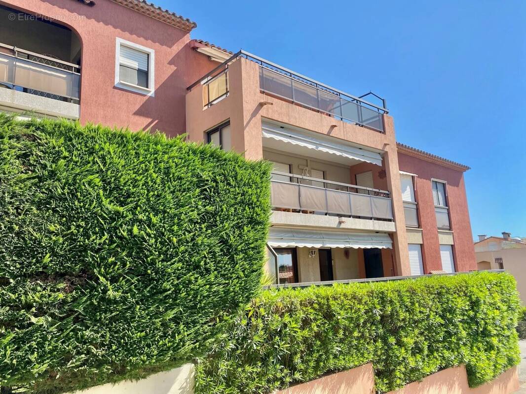 Appartement à SAINT-LAURENT-DU-VAR