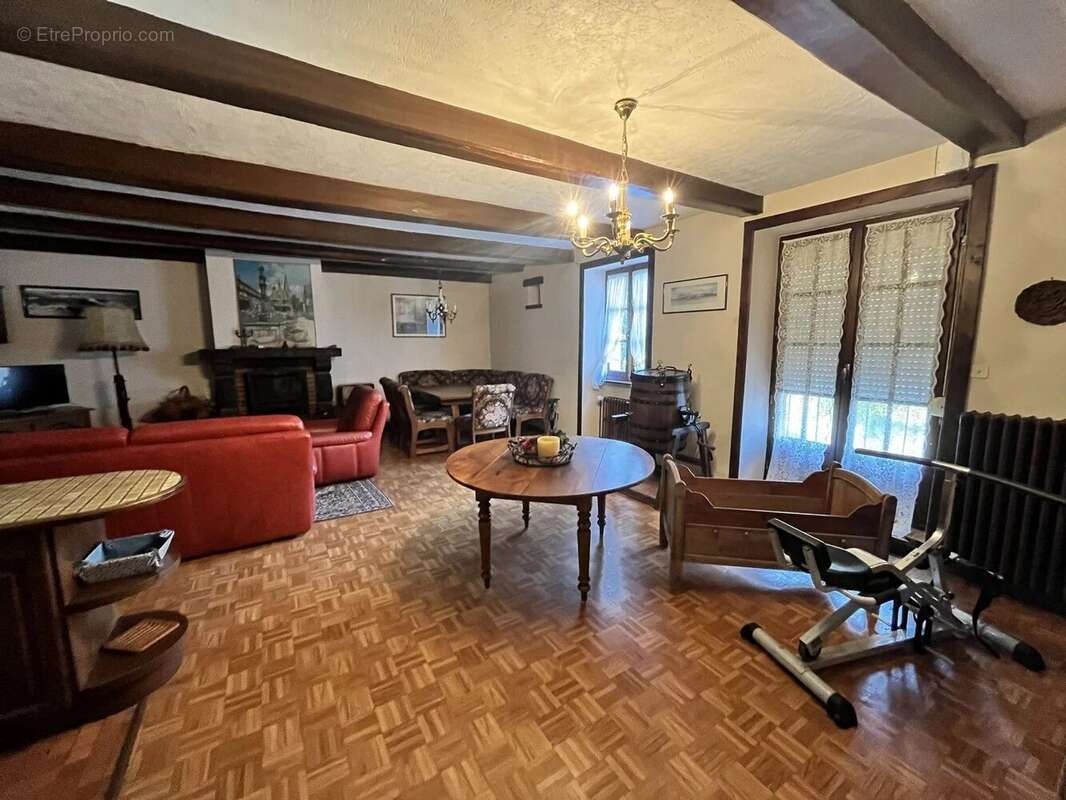 Maison à PLOUER-SUR-RANCE