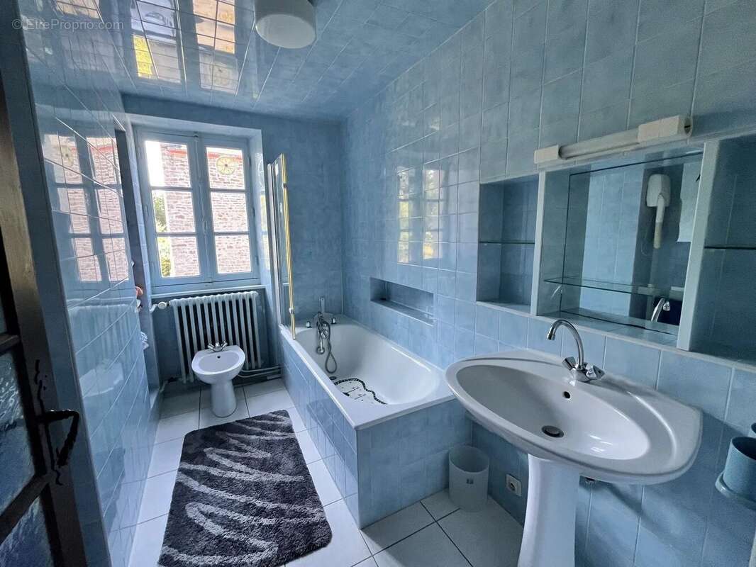 Maison à PLOUER-SUR-RANCE