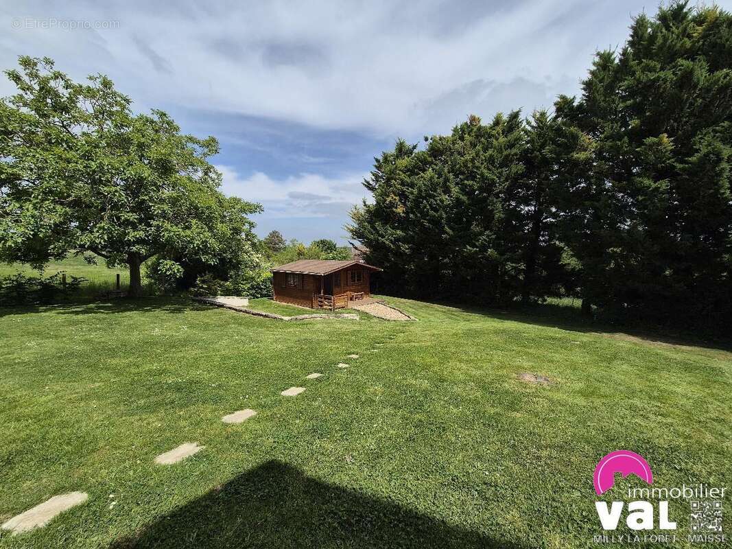 Maison à MILLY-LA-FORET