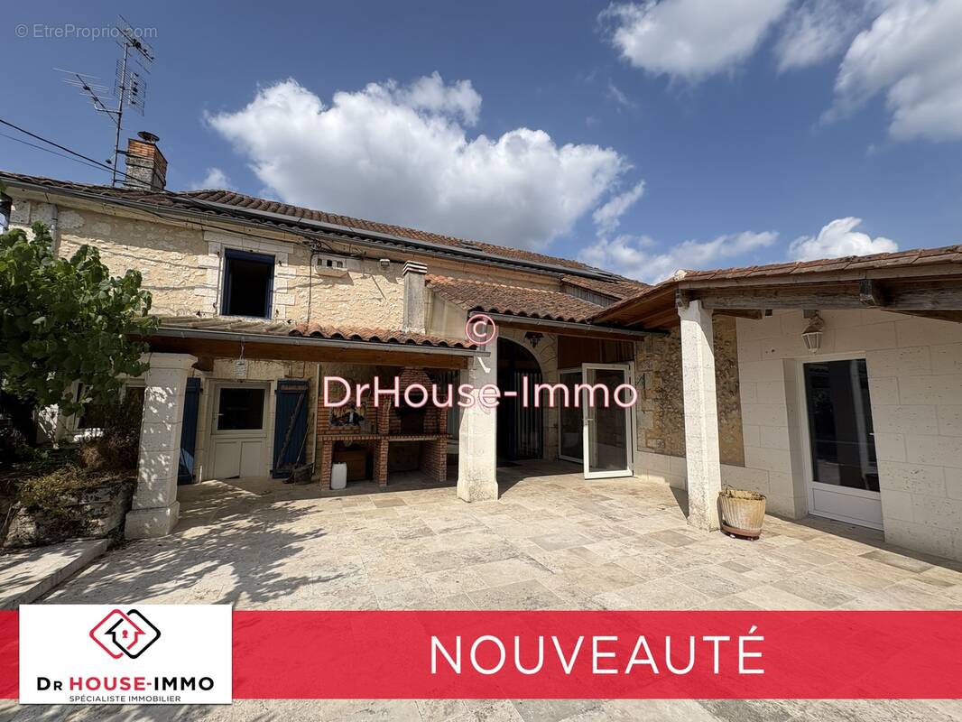 Maison à LEGUILLAC-DE-CERCLES