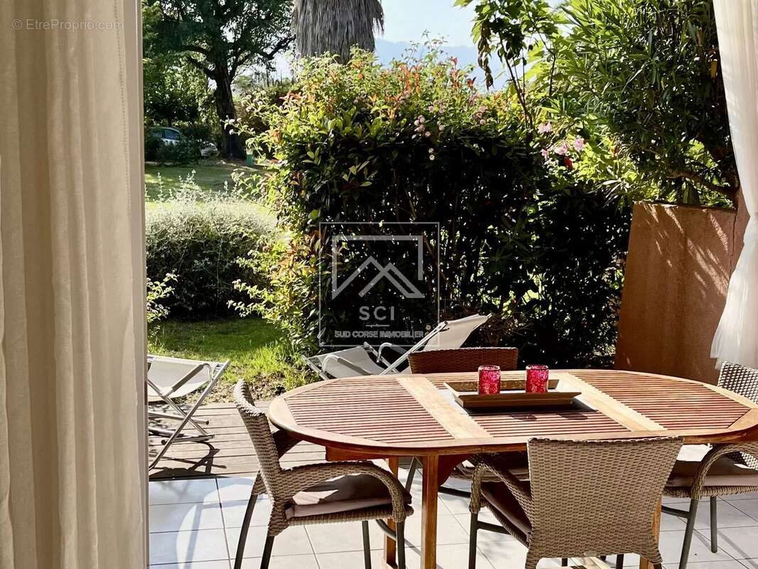 Appartement à LECCI