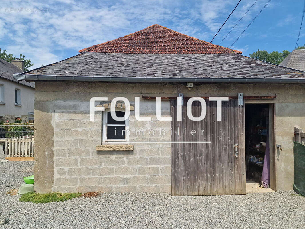 Maison à SAINT-SAUVEUR-LENDELIN