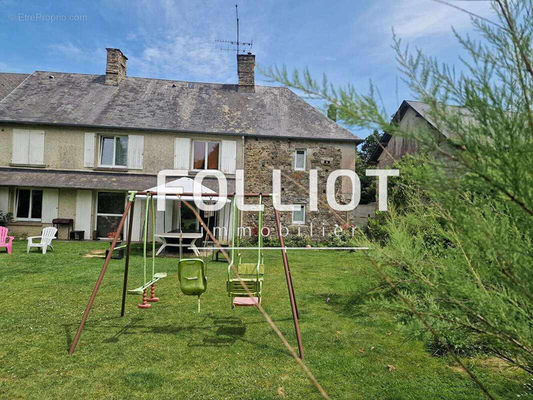 Maison à SAINT-SAUVEUR-LENDELIN